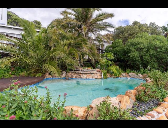 5 BEDROOM HOUSE FOR SALE IN LLANDUDNO